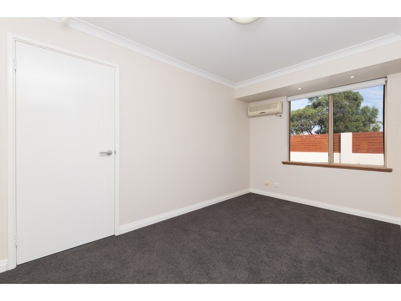 24 Malden Road, Kingsley WA 6026