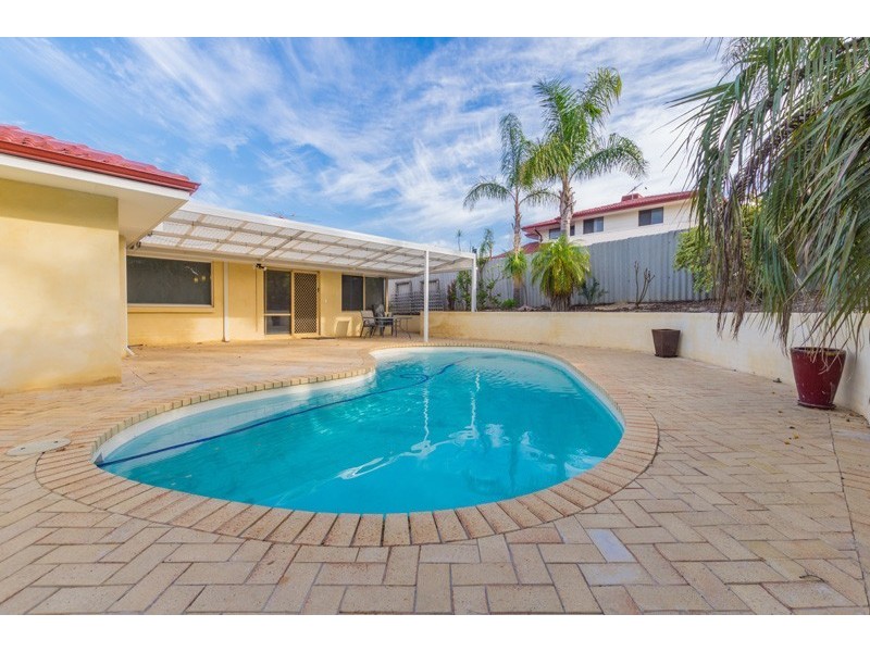 24 Malden Road, Kingsley WA 6026