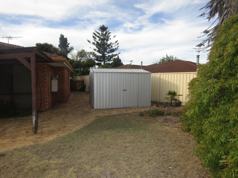 5 Chiverton Place, Beldon WA 6027