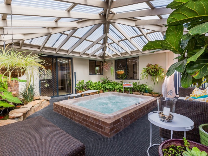 6 Padstow Street, Karrinyup WA 6018