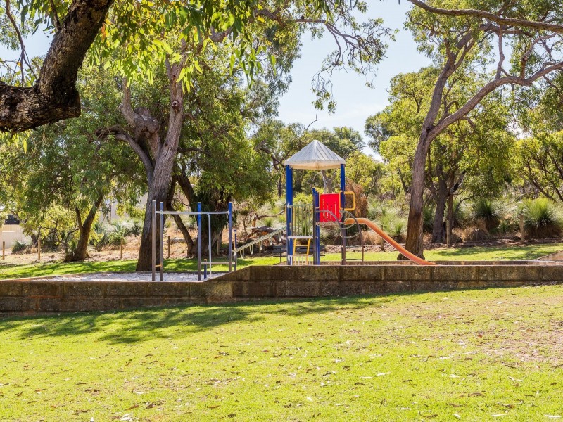 6 Padstow Street, Karrinyup WA 6018