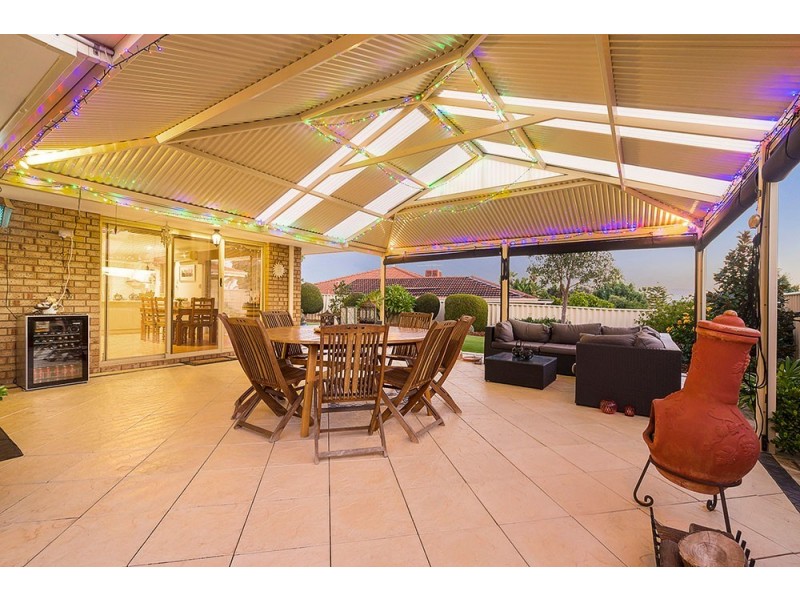 27 Lyell Grove, Woodvale WA 6026