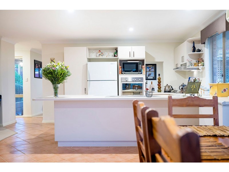 27 Lyell Grove, Woodvale WA 6026