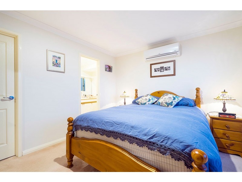 27 Lyell Grove, Woodvale WA 6026