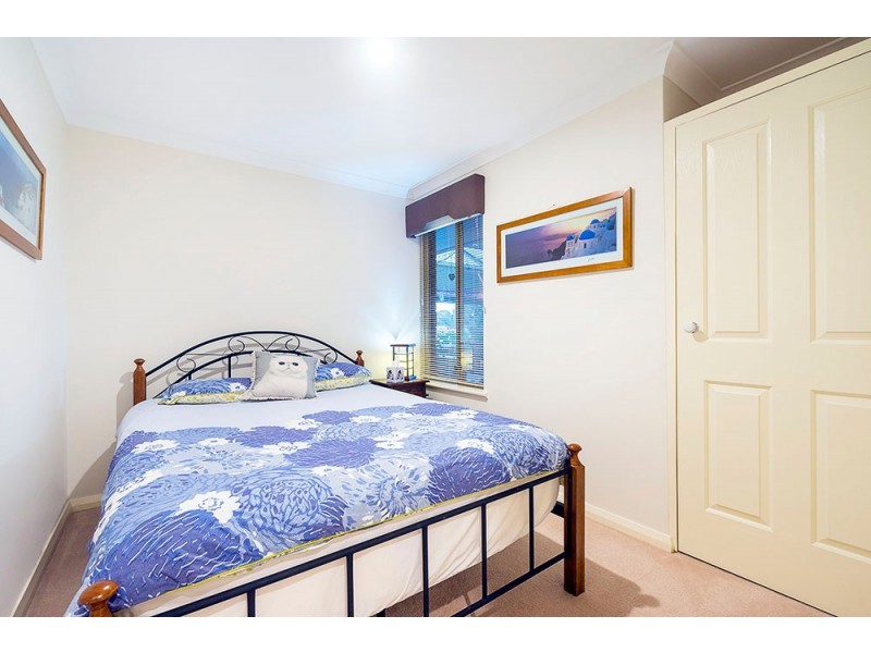 27 Lyell Grove, Woodvale WA 6026