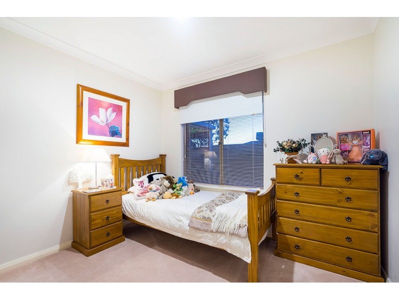 27 Lyell Grove, Woodvale WA 6026