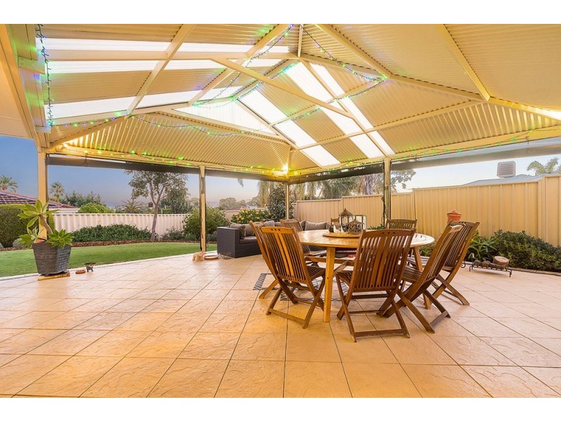 27 Lyell Grove, Woodvale WA 6026