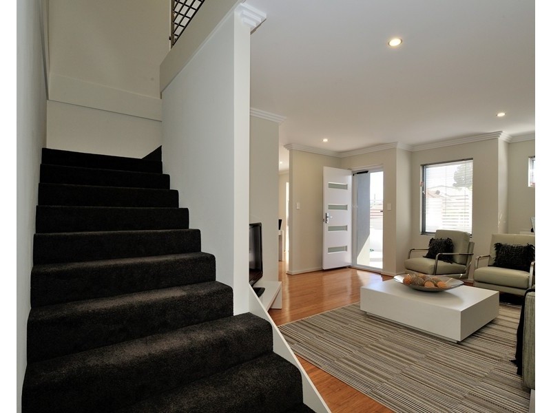 8A Donatti Road, Innaloo WA 6018