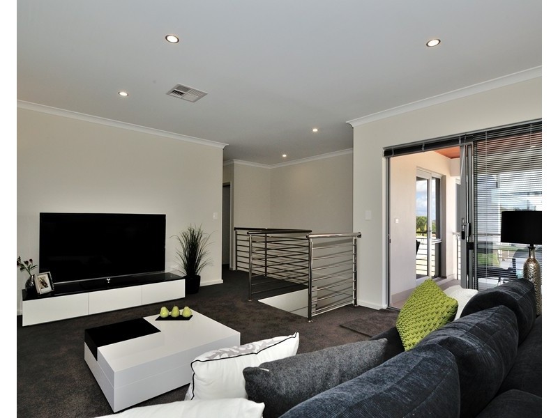 8A Donatti Road, Innaloo WA 6018