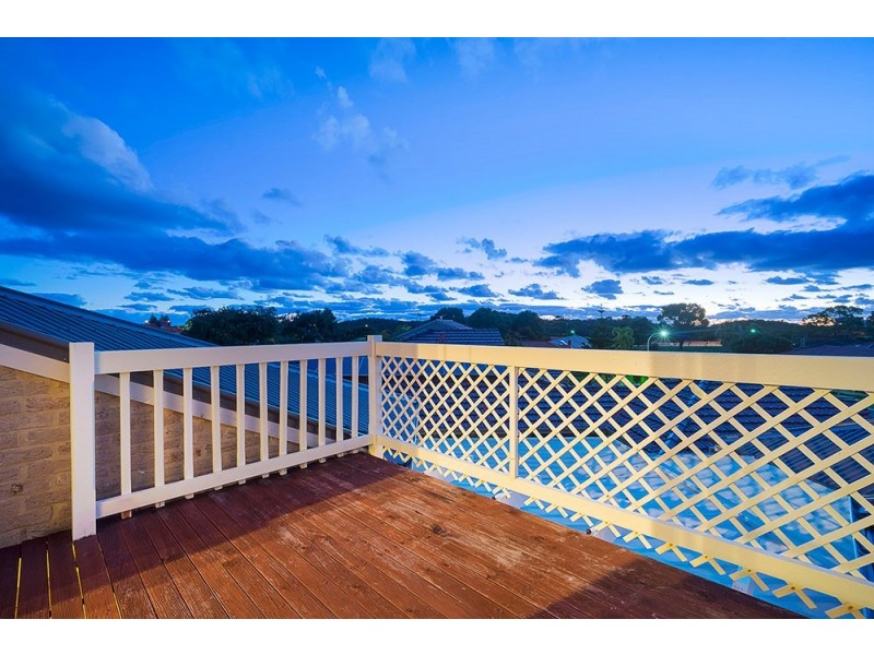 5 Clareville Crescent, Kallaroo WA 6025