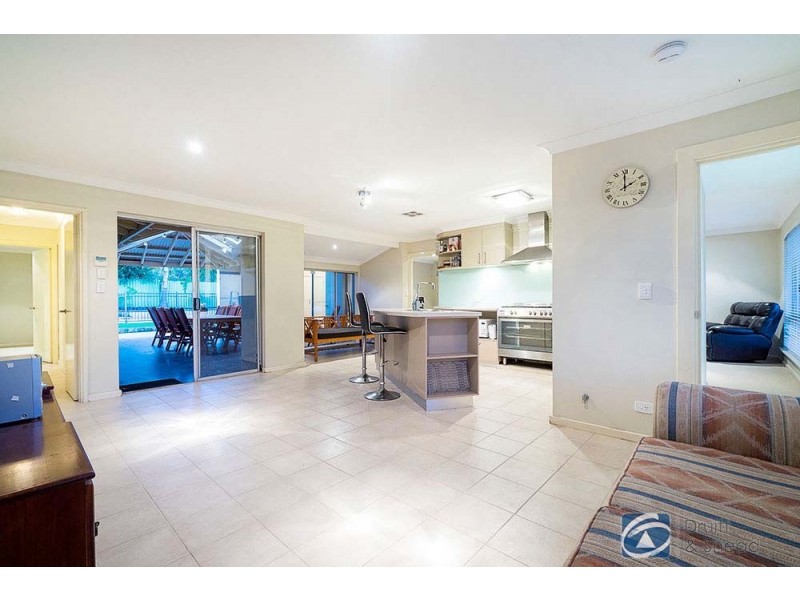 9 Mulligan Drive, Greenwood WA 6024