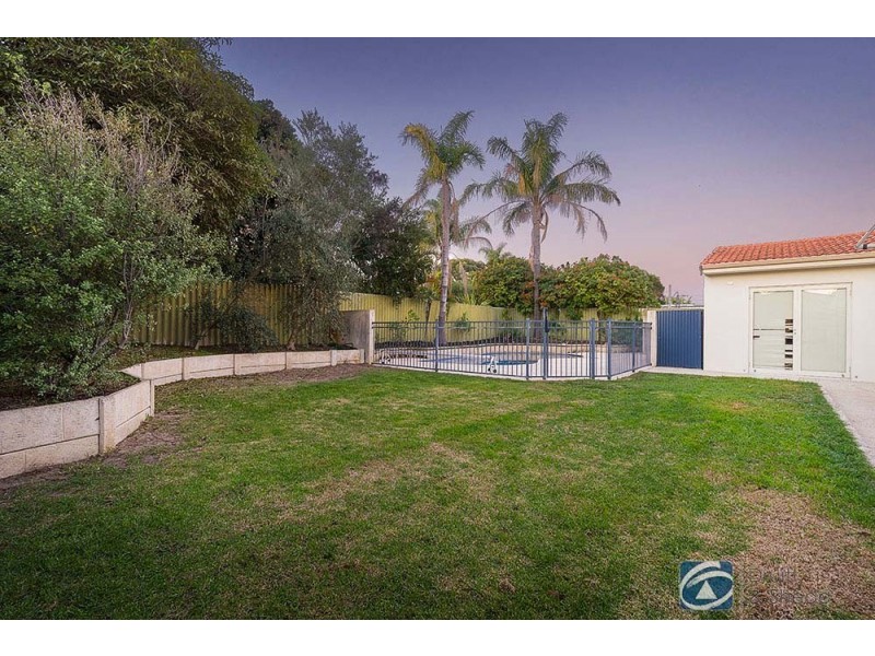 9 Mulligan Drive, Greenwood WA 6024