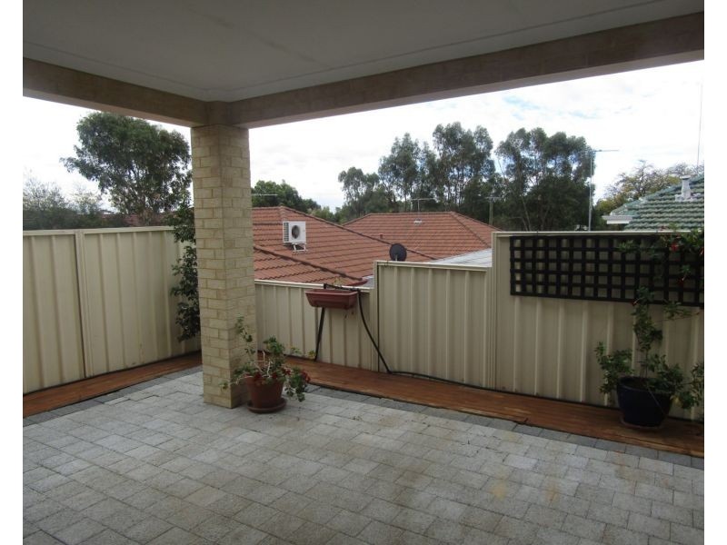 14 Knave Lane, Innaloo WA 6018
