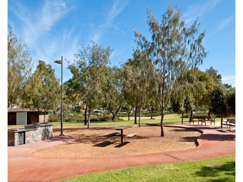 14 Knave Lane, Innaloo WA 6018