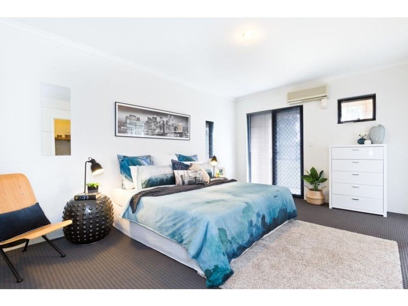 5/10 Leila Street, Cannington WA 6107