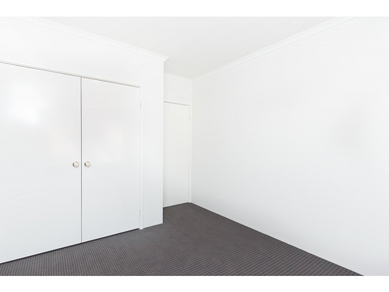 5/10 Leila Street, Cannington WA 6107