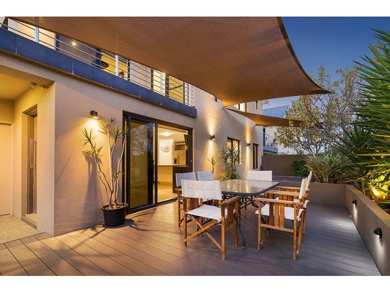 114 Sackville Tce, Doubleview WA 6018