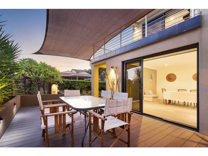 114 Sackville Tce, Doubleview WA 6018