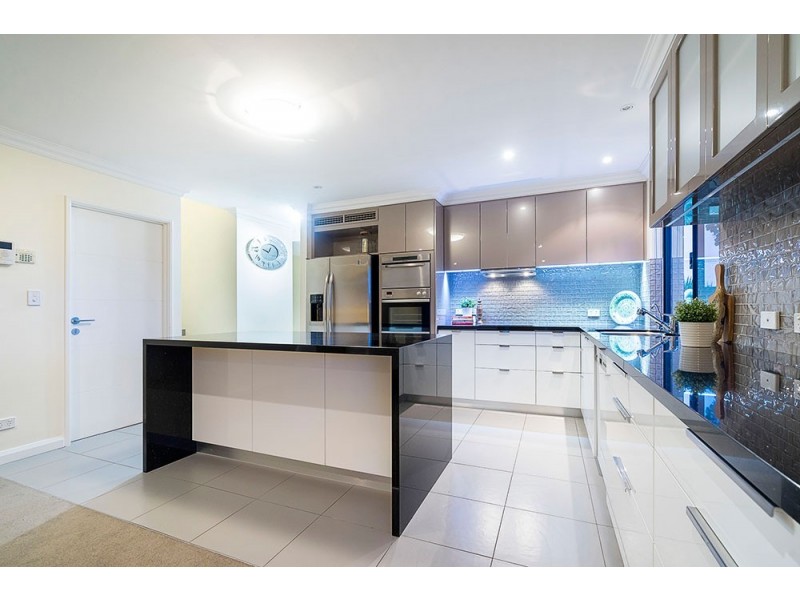 114 Sackville Tce, Doubleview WA 6018