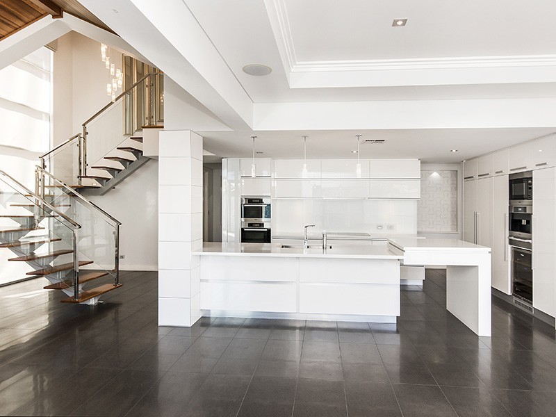 18 Tivoli Drive, Stirling WA 6021