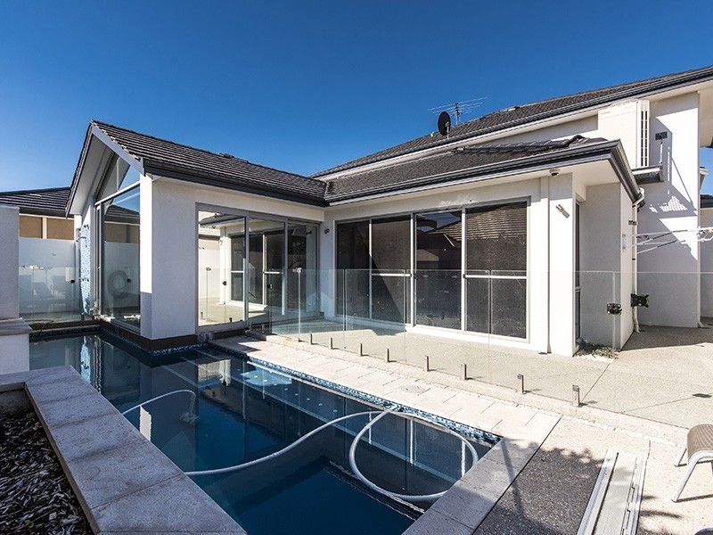 18 Tivoli Drive, Stirling WA 6021