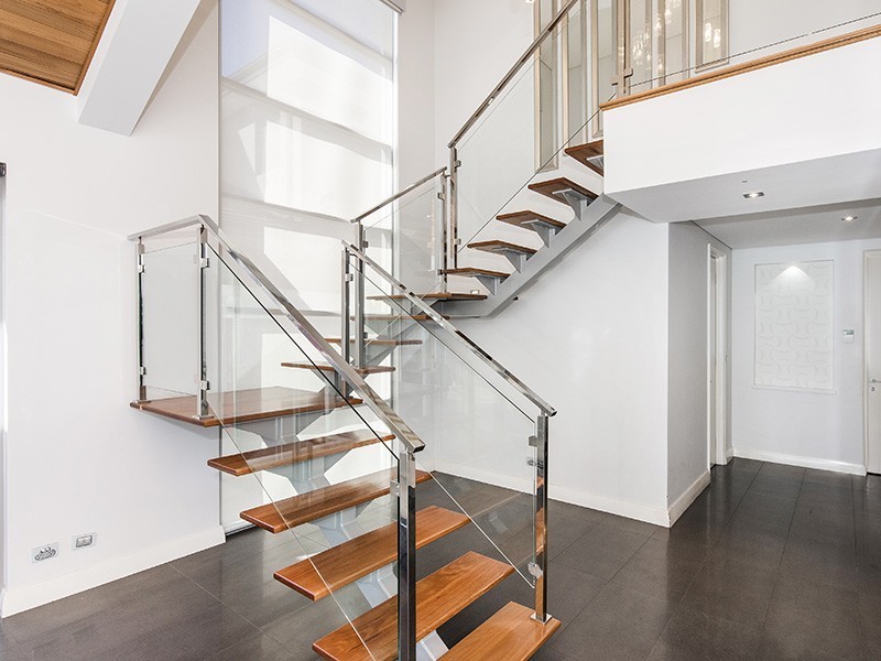 18 Tivoli Drive, Stirling WA 6021