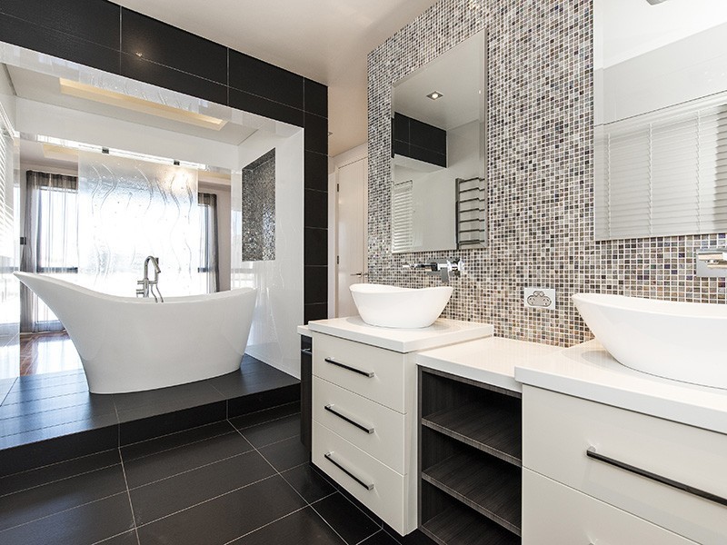 18 Tivoli Drive, Stirling WA 6021