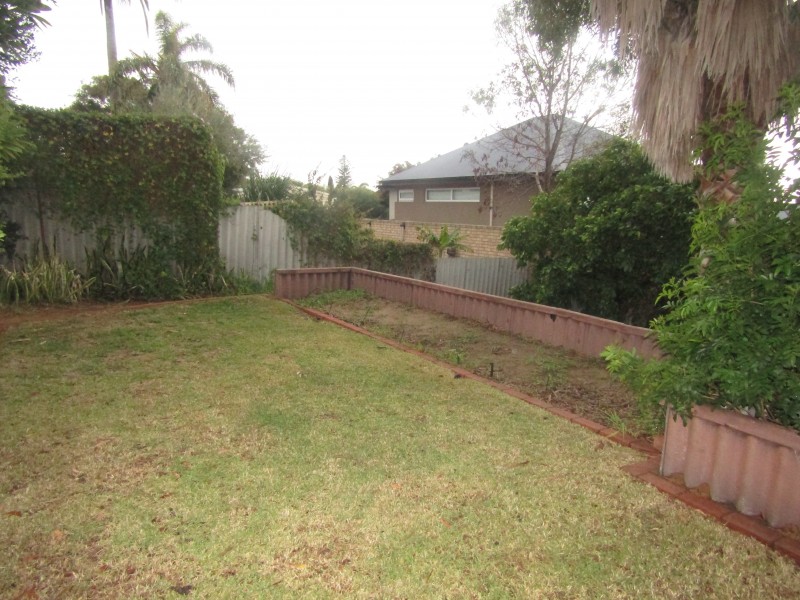 19 Treswell Court, Karrinyup WA 6018