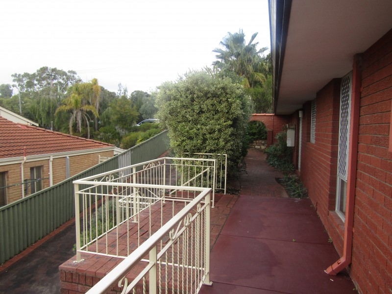 19 Treswell Court, Karrinyup WA 6018