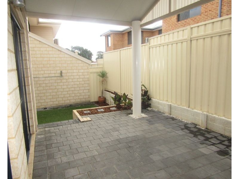 14B Ambrose Street, Innaloo WA 6018