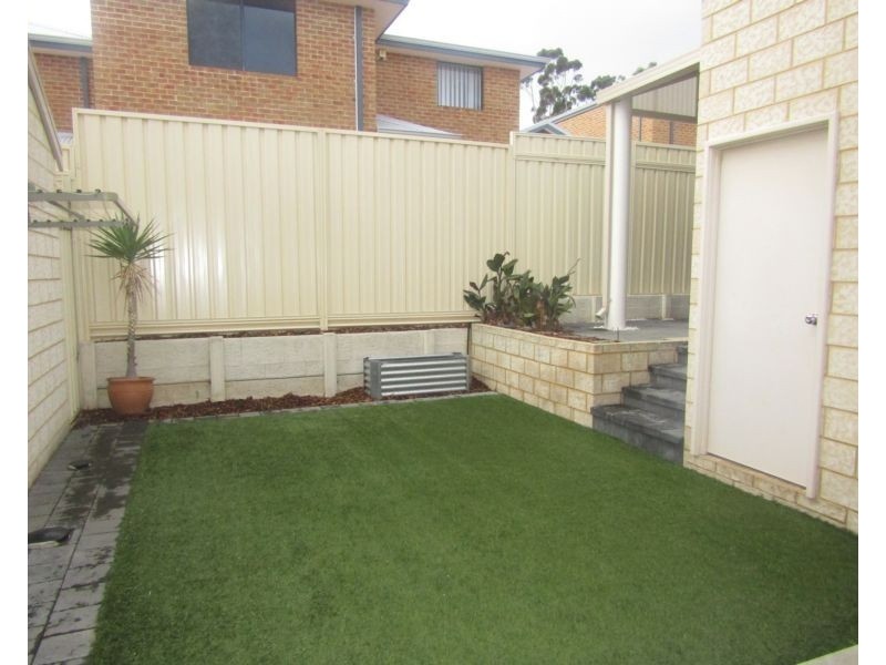 14B Ambrose Street, Innaloo WA 6018