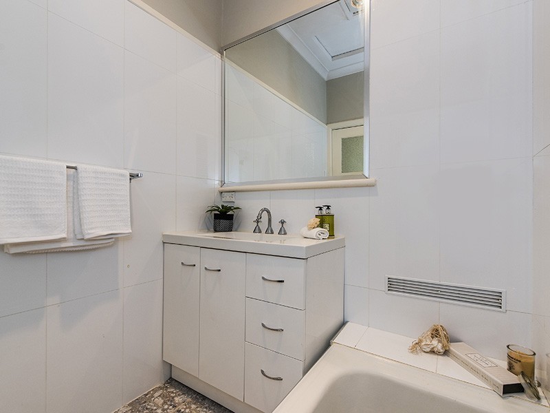 182 Ravenscar Street, Doubleview WA 6018