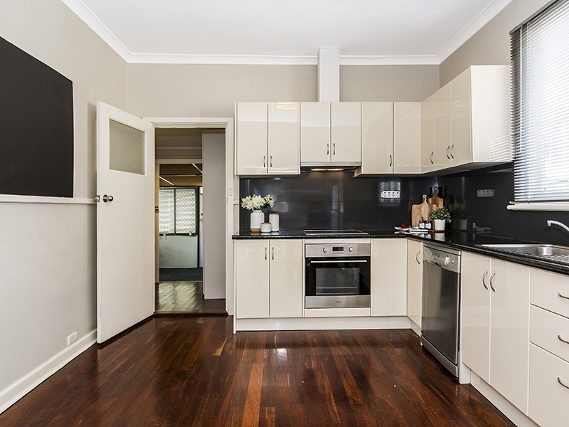 182 Ravenscar Street, Doubleview WA 6018