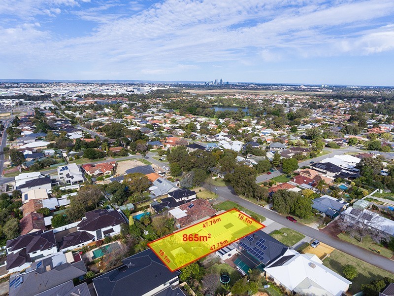 8 Howie Street, Woodlands WA 6018