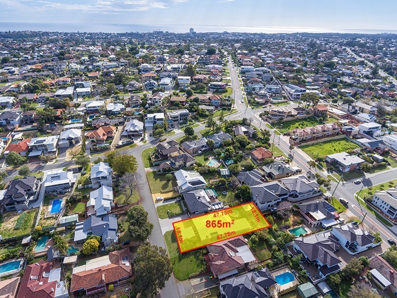 8 Howie Street, Woodlands WA 6018