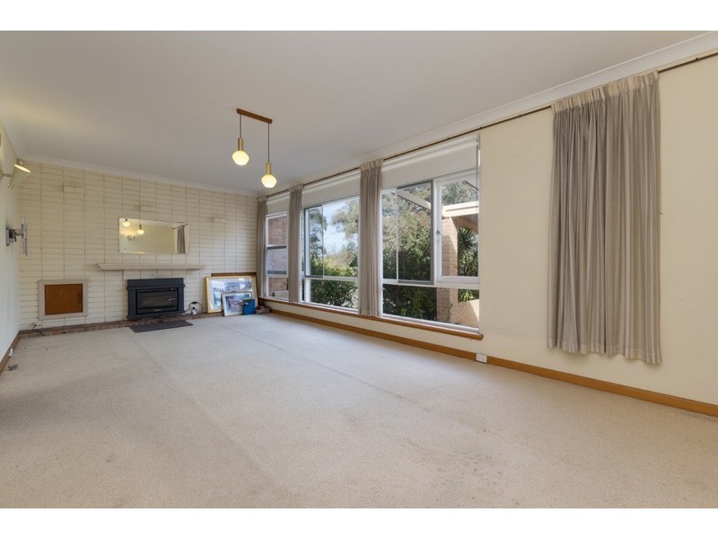 8 Howie Street, Woodlands WA 6018