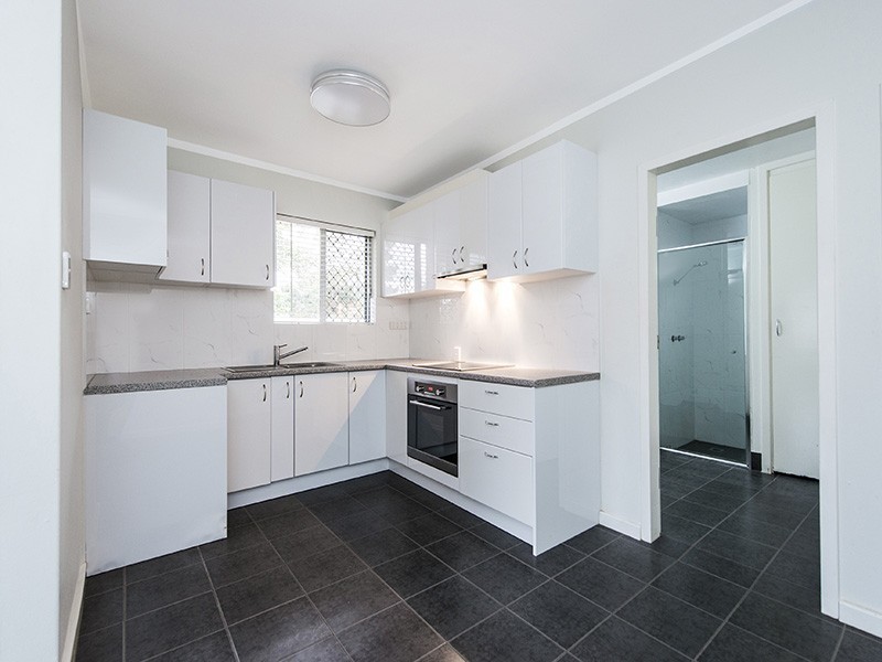 1/25 Heard Way, Glendalough WA 6016