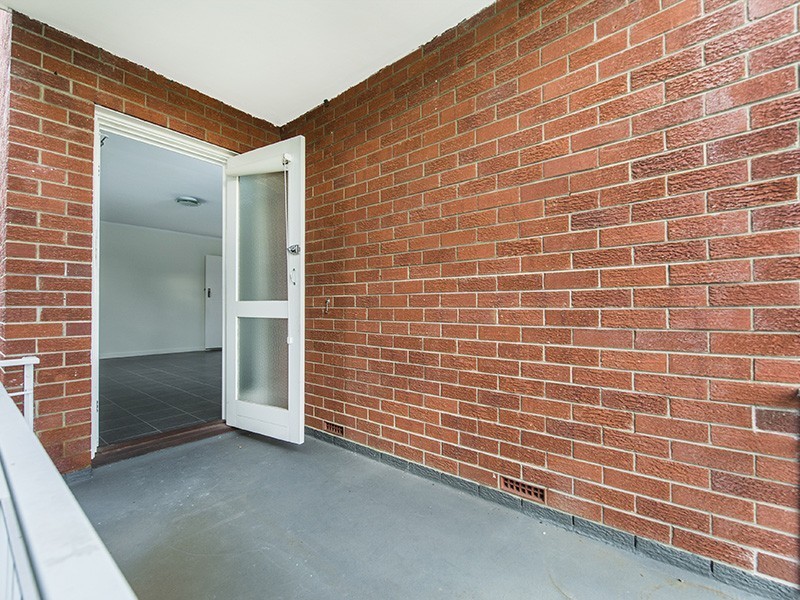 1/25 Heard Way, Glendalough WA 6016