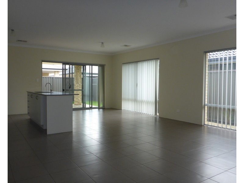 20 Minikin Drive, Aveley WA 6069