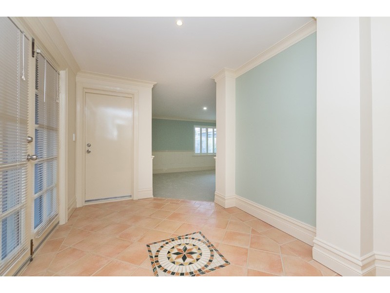 4 Dakar Way, Mindarie WA 6030