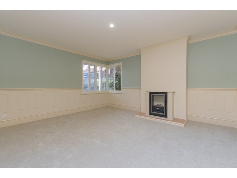 4 Dakar Way, Mindarie WA 6030