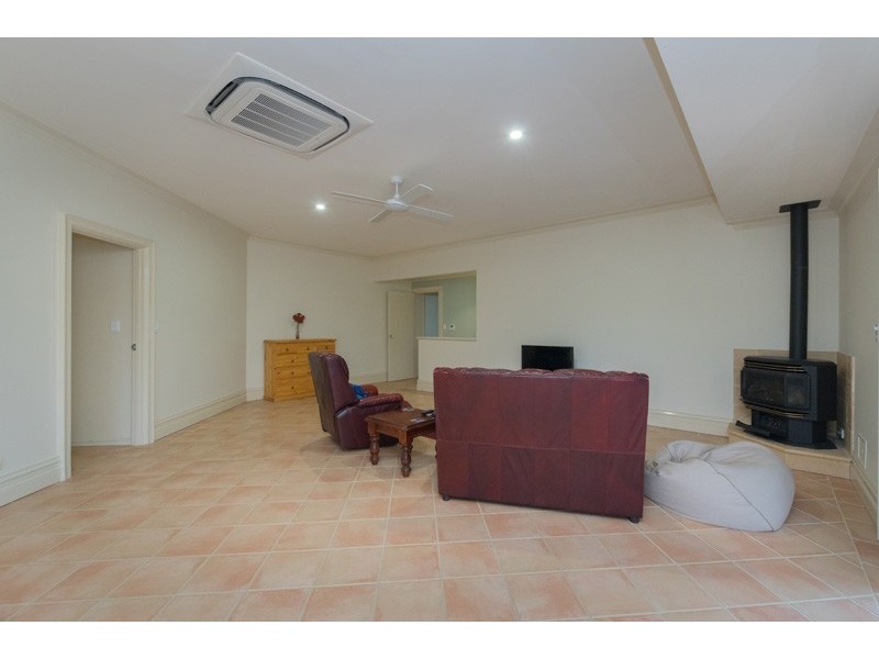 4 Dakar Way, Mindarie WA 6030