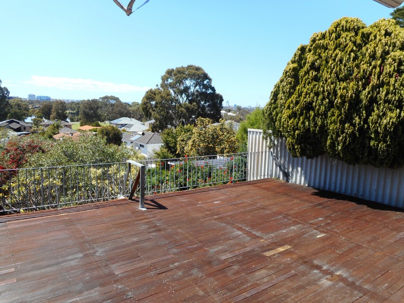 44 Carrick Street, Woodlands WA 6018