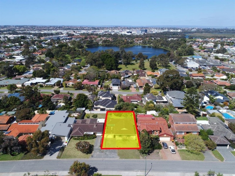 44 Carrick Street, Woodlands WA 6018
