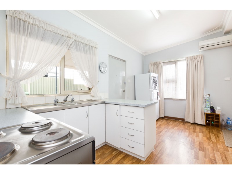 11A Irwin Road, Embleton WA 6062