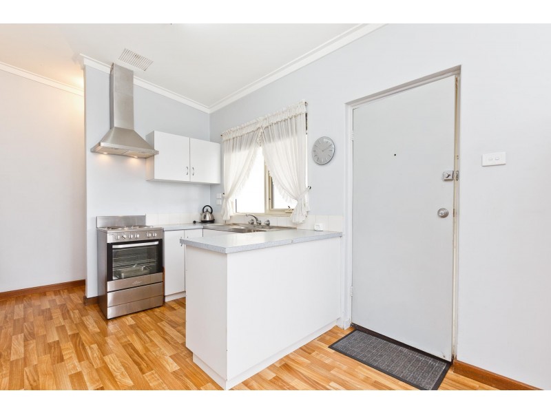 11A Irwin Road, Embleton WA 6062