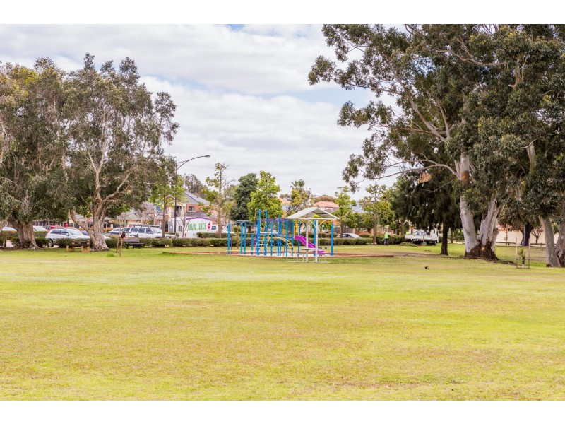 11A Irwin Road, Embleton WA 6062