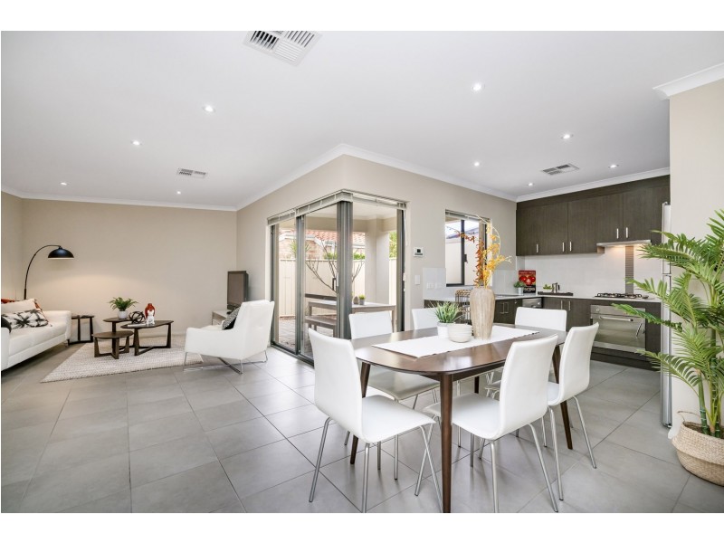 12B Muriel Avenue, Innaloo WA 6018