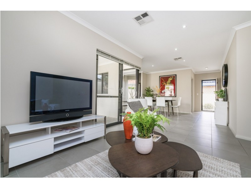 12B Muriel Avenue, Innaloo WA 6018