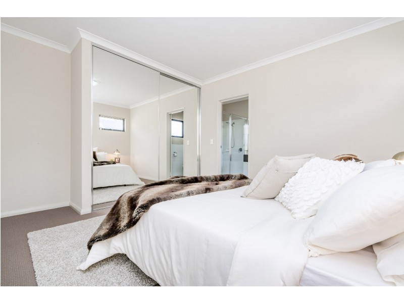 12B Muriel Avenue, Innaloo WA 6018